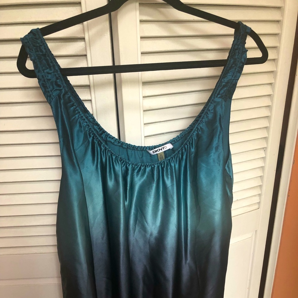 Shiny shades of blue